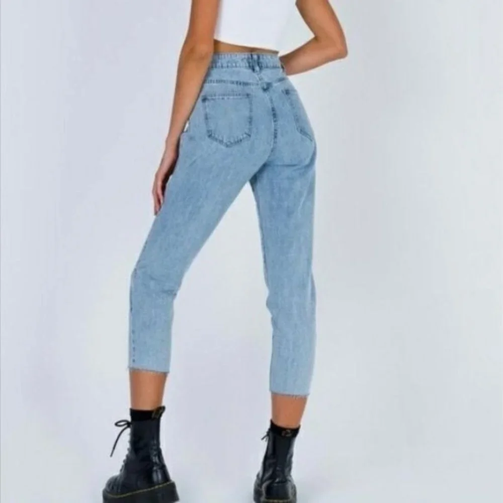 Princess Polly Leopard Pocket Raw Hem Cropped Jeans Size US 4 - Picture 2 of 9